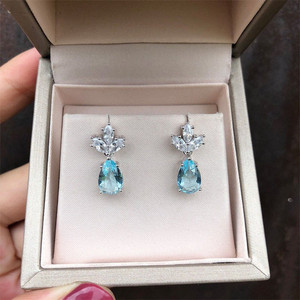 Orecchini Pendenti a Goccia in Cristallo Azzurro a Forma di Pera per Donne, Eleganti Accessori per Uso Quotidiano e Feste - Product Image 2