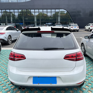 Aileron de coffre arrière Volkswagen Golf 7 Mk7 7.5, style bec de canard, noir piano, texture fibre de carbone, pièce de modification en ABS - Product Image 2