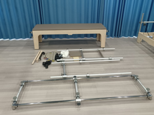 เครื่องปฏิบัติการพิลาทิส Cadillac Reformer รุ่น High End ทำจากไม้เมเปิล ปรับได้ทุกส่<span class=keywords><strong>วน</strong></span>ของร่างกาย เหมาะสำหรับการออกกำลังกายทั้งร่างกาย เป็นมิตรกับสิ่งแวดล้อม ทนทาน ใช้ได้ทั้งในสตูดิโอและที่บ้าน - Product Image 5