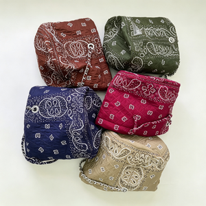 Borsa a tracolla trapuntata a forma di bandana <span class=keywords><strong>con</strong></span> <span class=keywords><strong>catena</strong></span>, borsa tote spaziosa <span class=keywords><strong>con</strong></span> stampa Paisley per donna, borsa a spalla imbottita estetica - Product Image 2