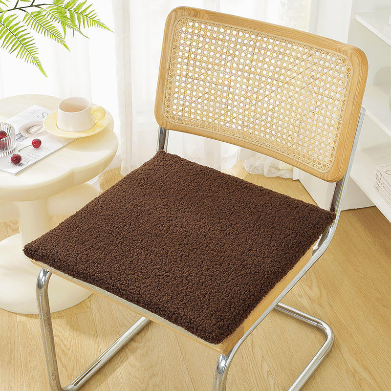 ขนแกะหนา สีน้ำตาลเข้ม