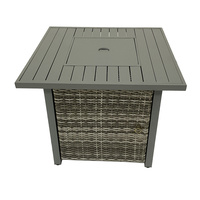 Ensemble de meubles d'extérieur multifonctionnels en métal : table basse carrée avec foyer à gaz pour des moments de convivialité confortables et une chaleur améliorée