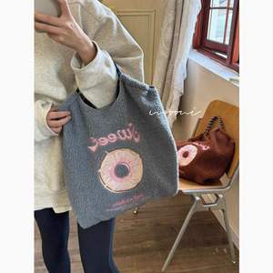 Invierno nueva tendencia bordado artesanía lindo suave cálido gran viaje <span class=keywords><strong>Cordero</strong></span> lana bolso <span class=keywords><strong>de</strong></span> mano para mujer - Product Image 5