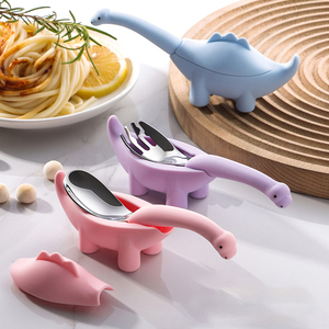 طقم شوكة وملعقة للأطفال من الفولاذ المقاوم للصدأ 304 بتصميم ديناصور كرتوني إبداعي مع شعار مخصص - Product Image 1