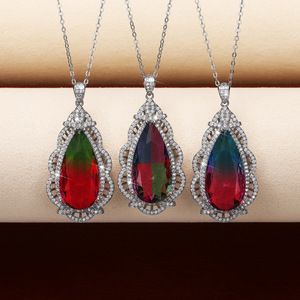 Elegante Collar con Colgante de Lágrima Grande para Mujer, Cadena para Clavícula, Estilo Moderno - Product Image 1
