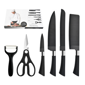 Juego <span class=keywords><strong>de</strong></span> 6 <span class=keywords><strong>Cuchillos</strong></span> <span class=keywords><strong>de</strong></span> <span class=keywords><strong>Cocina</strong></span> con Revestimiento Antiadherente, Hoja Negra Corrugada, Diseño <span class=keywords><strong>de</strong></span> Mango Antideslizante - Product Image 1