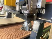 Routeur CNC industriel ATC pour le bois, commande Syntec, haute productivité, scie verticale, machine de fraisage 4 côtés pour la menuiserie