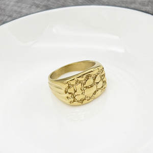 Anillos Resistentes al Deslustre e Impermeables de Buena Calidad, Anillos de Acero Inoxidable 316L Chapados en Oro PVD de 14k y 18k, Anillos Nugget para Mujer - Product Image 3