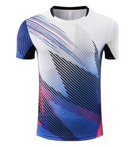 T-shirt de sport personnalisé à impression dégradée, OEM, séchage rapide, idéal pour le badminton et l'entraînement sur piste - Product Image 2