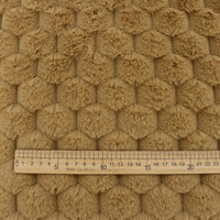 Tissu de luxe en fausse fourrure personnalisé Tissu en fausse fourrure de lapin imprimé à motif de carapace de tortue ondulée pour Textiles de maison