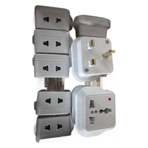 Adaptateur de voyage universel 100-240V 13A avec voyant lumineux pour appareils électroménagers fabriqués en Chine - Product Image 3