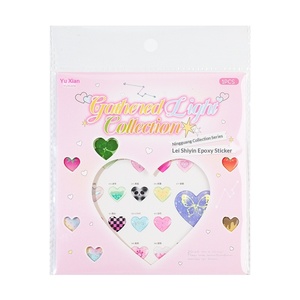 Pegatina de pegamento plateado con láser Yu Xian para mascotas, diseño tridimensional en forma de corazón, estrellas grabadas con luz concentrada - Product Image 5