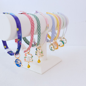 Collier réglable multicolore pour chien et chat, élégant pendentif étoile/lune/chat en métal, tissu souple, design floral, libération rapide pour animaux de compagnie - Product Image 3