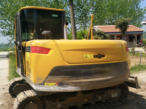 Excavatrice compacte sur chenilles hydraulique Top Brand 8t E680f avec godet de 0,32 m³ à haute efficacité à vendre - Product Image 4