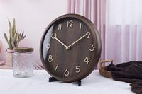 Horloge murale en bois à mouvement silencieux avec cadre en pin et design moderne