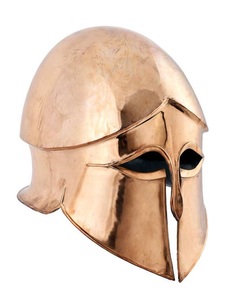 Casques grecs traditionnels de luxe polis, en acier fait main de qualité supérieure, pour la décoration intérieure, les événements culturels, les mariages et les expositions. - Product Image 1