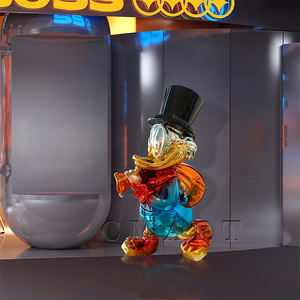 Venta Directa al por Mayor Nuevo Diseño Famosa Estatua de Pato Scrooge Modelo de Pato Donald con Bolsa de Dinero Escultura de Resina - Product Image 6