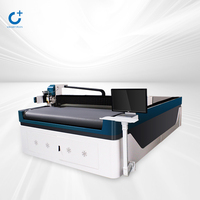 Machine de découpe industrielle automatique à couteau oscillant CNC pour tissus, vêtements et textiles multicouches, contrôlée par PLC, avec écran LCD et moteur
