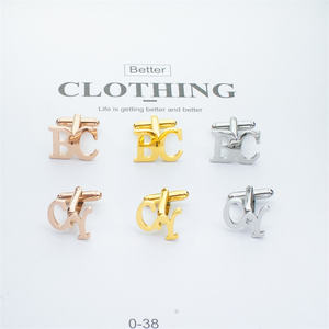 直接メーカーエリート男性カフスボタンステンレス鋼18Kゴールドメッキカスタムダブルイニシャルカフスボタン - Product Image 1