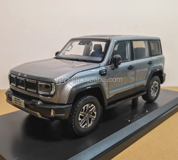 Modello BJ40 2024 (Grigio)