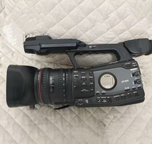 Cámara de Video Profesional Ca-non XF305 Full HD Usada en Oferta, Zoom Óptico de 18X - Product Image 4