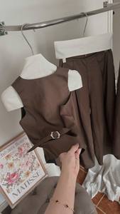 Ensemble chemise à manches courtes et gilet en tissu mélangé polyester, col en V, marron + pantalon droit, style formel, échantillon disponible - Product Image 4