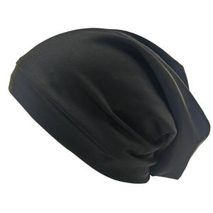 <span class=keywords><strong>Bonnet</strong></span> en acrylique hautement élastique avec doublure en satin, logo personnalisé imprimé et brodé, idéal pour les voyages et le sport - Product Image 3