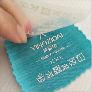 Étiquettes de taille sans étiquette en silicone lavable et durable, à transfert thermique, avec effets 3D, faible MOQ, vente chaude 2025 - Product Image 3