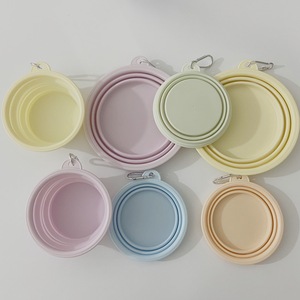 Makaron Renkli Evcil Hayvanlar İçin Katlanabilir Asılabilir Açık Hava Silikon Mama ve Su Kabı Taşınabilir Seyahat Kabı - Product Image 5