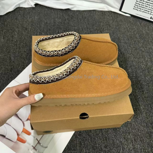 Chaussures d'hiver pour femmes de qualité supérieure, chaussures d'hiver épaisses à semelle épaisse, bottes de neige chaudes et rembourrées, chaussures en cuir véritable - Product Image 2