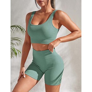 Ensembles de yoga écologiques pour femmes OEM, 2 pièces, haut court à col carré, short de cycliste taille haute, vêtements de yoga sans couture - Product Image 4