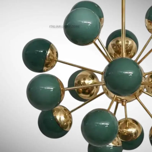 Lustre Sputnik moderne du milieu du siècle en laiton et verre vert, élégant, à plusieurs bras, pour salle à manger - Product Image 4