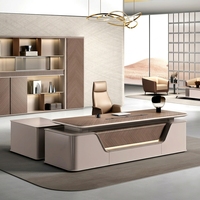 Scrivania Direzionale Moderna di Lusso in Legno, Dimensioni Personalizzabili con Luce LED e Cassetto con Serratura a Codice