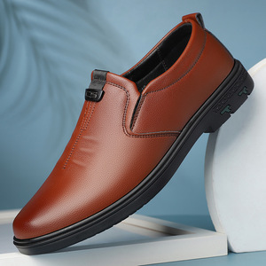 Mocasines de Cuero Genuino para Hombre, Punta Redonda, Sin Cordones, Suela de Goma Suave, Diseño Sólido con Logotipo en la Parte Inferior, Zapatos Casuales de Negocios para Otoño - Product Image 1
