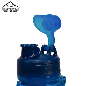 Bouteille d'eau robuste sans BPA en PCTG flexible avec échelle de suivi chronologique pour entraînement quotidien (OEM) - Product Image 4