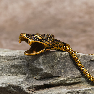 Retro punk หัวงูไทเทเนียมเหล็กสร้อยคอผู้ชายแฟชั่นเฉพาะอย่างยิ่งhopไม่จางจี้ผู้ผลิต<span class=keywords><strong>จุด</strong></span>ขายตรง - Product Image 2