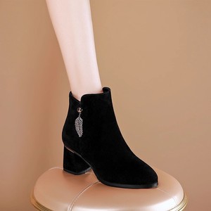 <span class=keywords><strong>Scarpe</strong></span> da <span class=keywords><strong>donna</strong></span> <span class=keywords><strong>con</strong></span> tacco corto <span class=keywords><strong>con</strong></span> <span class=keywords><strong>cerniera</strong></span> e tacco quadrato di grandi dimensioni - Product Image 5