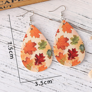Unionen 873 Boucles d'oreilles à la mode en faux cuir pour femmes Vintage Maple Leaf Deciduous Acorn Drop Shaped Double-Sided Pendant - Product Image 6