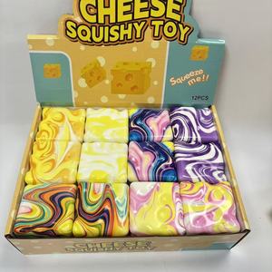 Nouveauté : Cubes de fromage moelleux jaunes, jouet anti-stress moulable, à presser, pour enfants de 14 ans et plus, emballage en sac OPP - Product Image 6