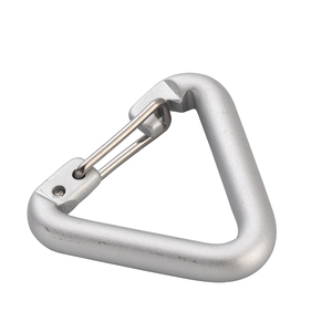<span class=keywords><strong>Mousqueton</strong></span> triangulaire en alliage d'aluminium de couleur personnalisée <span class=keywords><strong>30mm</strong></span> 40mm Traitement électrolytique pour usage industriel général - Product Image 4