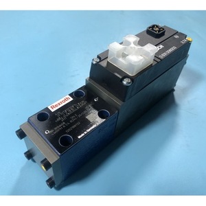 วาล์วควบคุมทิศทางไฮดรอลิก Rexroth รุ่น 4WRPH6C4B24L-2X/G24Z4/M แรงดัน 315 บาร์ อัตราการไหล 60 ลิตร/นาที ช่องต่อขนาด 1/2 นิ้ว - Product Image 1