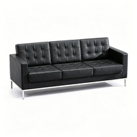 Canapé Chesterfield carré moderne trois places, structure en fer, revêtement en cuir PU, coussins en mousse haute densité, confortable et durable