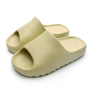 Claquettes en PVC de couleur unie à bout ouvert, semelle extérieure antidérapante en EVA, pantoufles d'intérieur toutes saisons - Product Image 1
