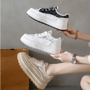 Chaussures compensées tendance pour femme, respirantes en maille, polyvalentes, style streetwear, collection été 2024 - Product Image 3
