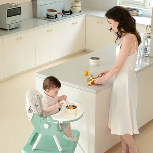 Silla Alta Moderna 3 en 1 Plegable Multifuncional y Económica para Bebé, Silla Portátil para Comer con Mesa de Comedor - Product Image 6