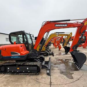 รถขุดตีนตะขาบ Doosan DX60 DH70 มือสอง ทนทาน เหมาะสำหรับงานฟาร์มและงานขุดดิน - Product Image 2