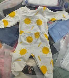 Fournisseur de vêtements pour garçons et filles, livraison aléatoire, vêtements pour bébés neufs, vêtements d'été, vêtements en gros d'usine, stock de vêtements pour enfants, lot de vêtements pour enfants - Product Image 1