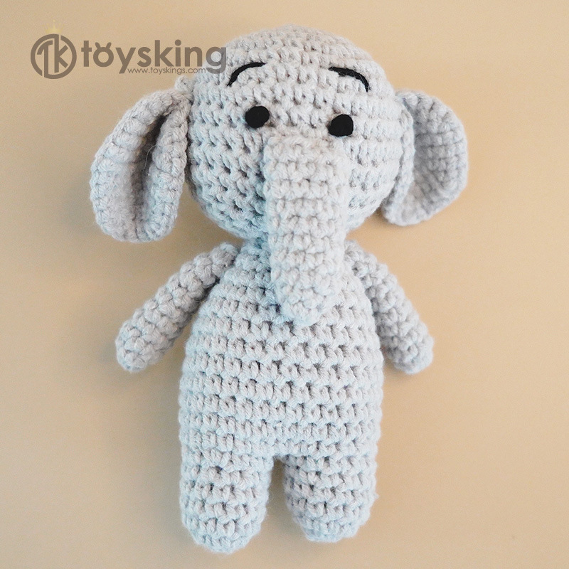 Poupée éléphant gris