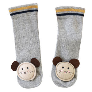 Calcetines largos de tubo de algodón peinado para bebé recién nacido con marionetas de animales Crew calcetines casuales antideslizantes altos para niños - Product Image 6