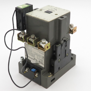 Contattore di Potenza 3TB4617-0AM0, 22kW 220V 2S+<span class=keywords><strong>2</strong></span> 2NO+2NC <span class=keywords><strong>3</strong></span> Poli - Product Image 1